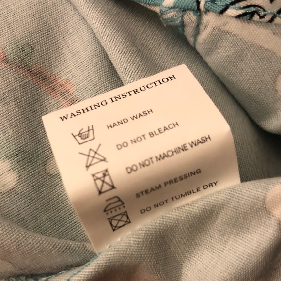 This gorgeous turquoise color kind dress - Picture 5 of 5